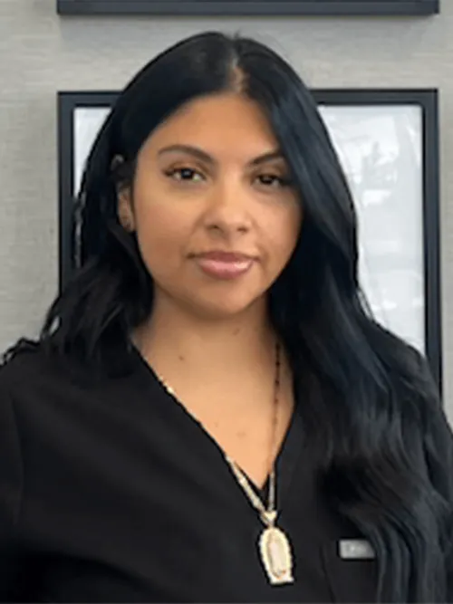 Yasmin, office manager at Palo Heights Dental in Palos Heights, IL